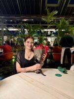 Get This Heena Gehani’s Black Coctail Look with pure handwork - Image 3