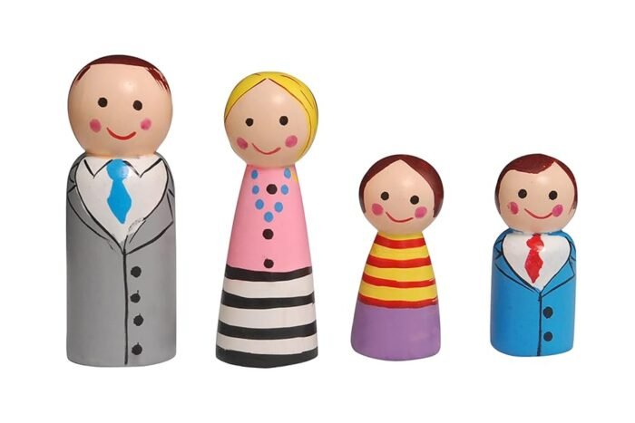 CHANNAPATNA TOYS Wooden Peg Dolls Family Non Toxic Colors (2 Years+) - Set of 4 Wooden Dolls | Pretend Play, Open Ended Toys, Waldorf Inspired, Improves Childs Creativity