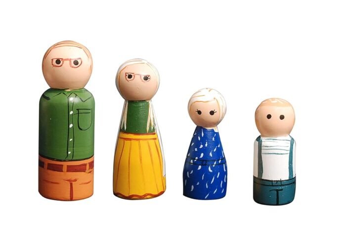 CHANNAPATNA TOYS Wooden Peg Dolls Official Family Non Toxic Colors ( 2 Years+) - Set of 4 Wooden Dolls | Pretend Play, Open Ended Toys, Childs Imagination and Creativity