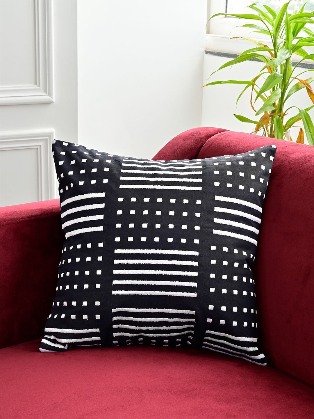 Abstract Print Embroidered Cushion Cover Abstract Print Embroidered Cushion Cover